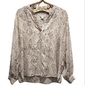 ⭐️Ava & Viv snake print long-sleeved blouse size X